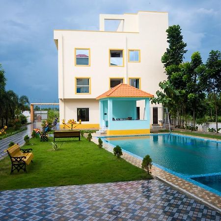 Unique Shantiniketan Hotel Sri Niketan Exterior photo